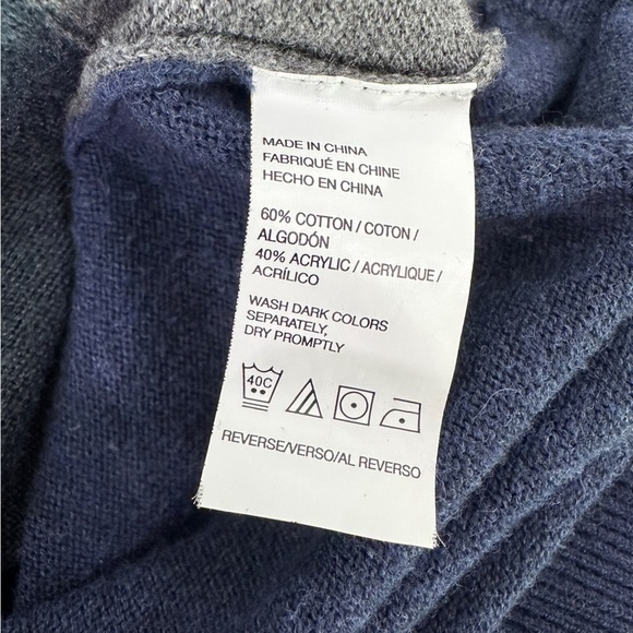 Van Heusen | Men’s Grey and Blue Argyle Long Sleeve Sweater | Checkered Crewneck - Picture 6 of 9